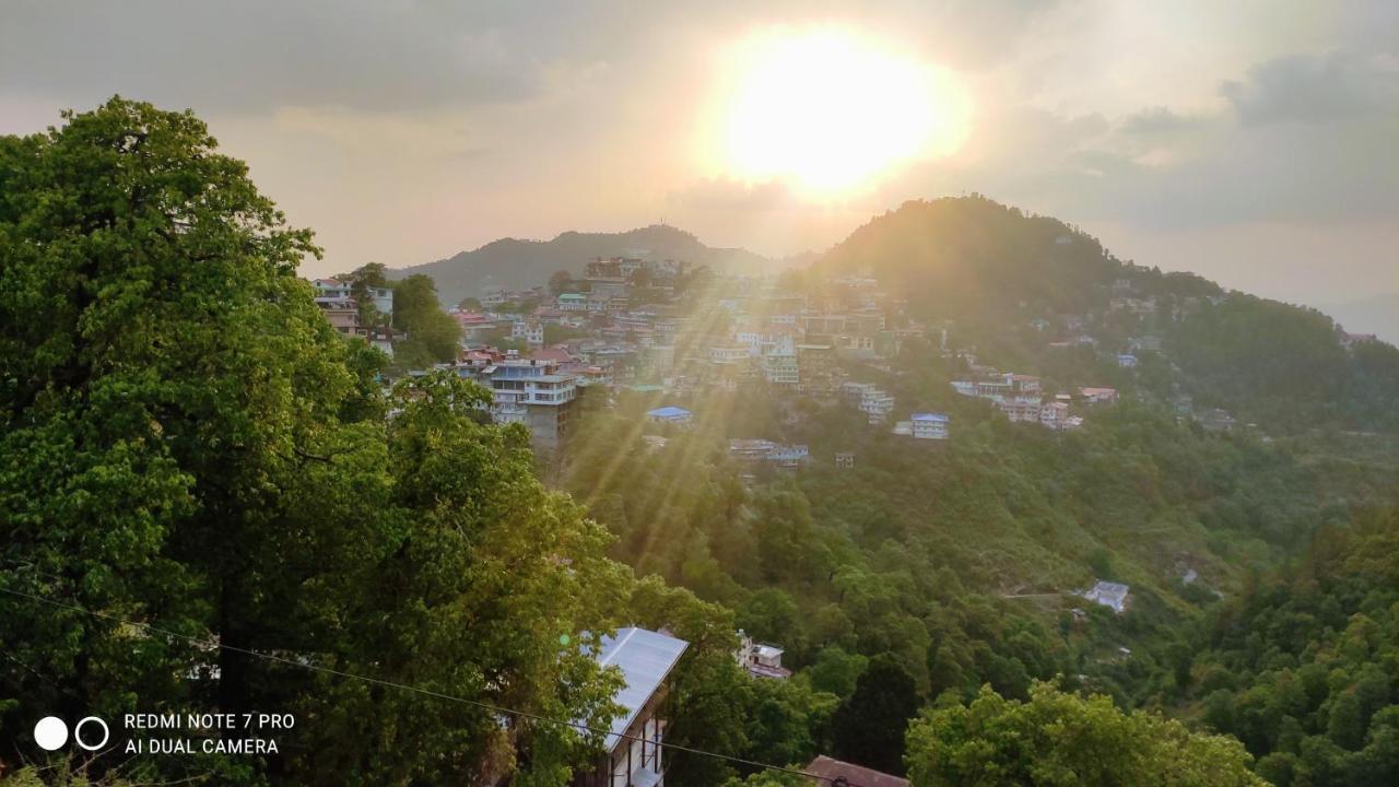 Castle View Hotel Mussoorie Exterior foto