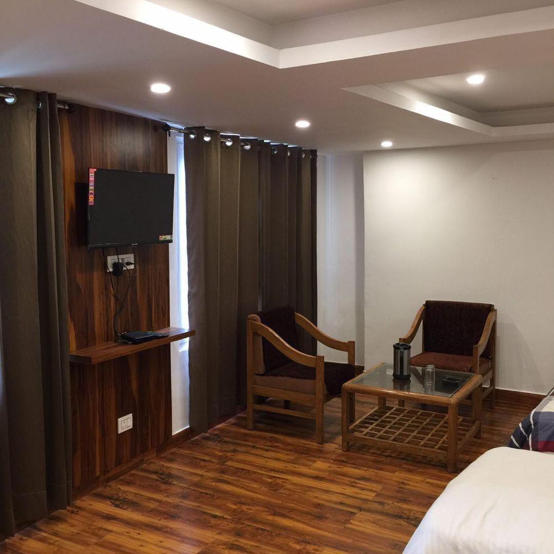 Castle View Hotel Mussoorie Exterior foto